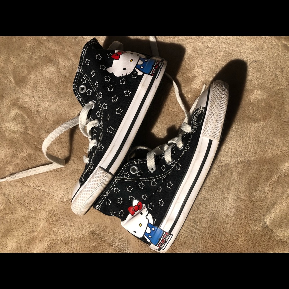 Kid’s Hello Kitty Hi Top Converse